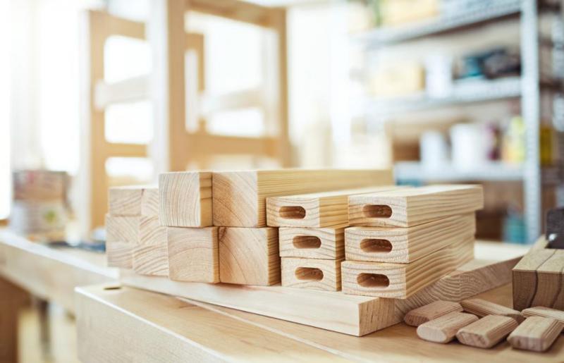 Pose de dressings sur mesure, optimisez l'espace de rangement